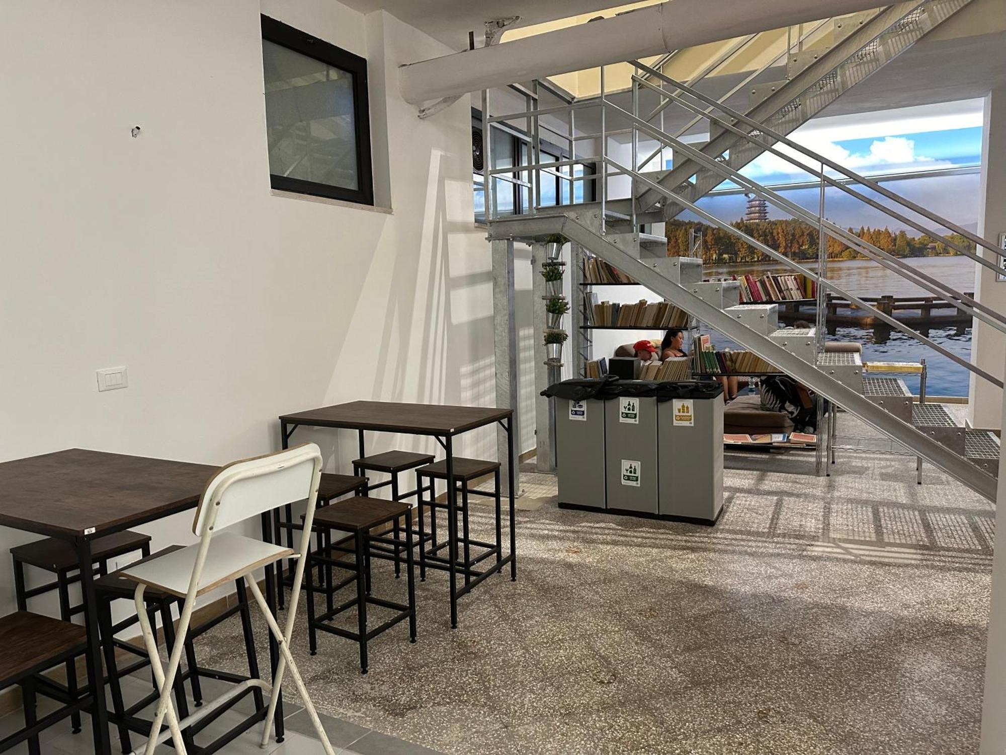 Cconforthotels Host Bari Centrale Εξωτερικό φωτογραφία
