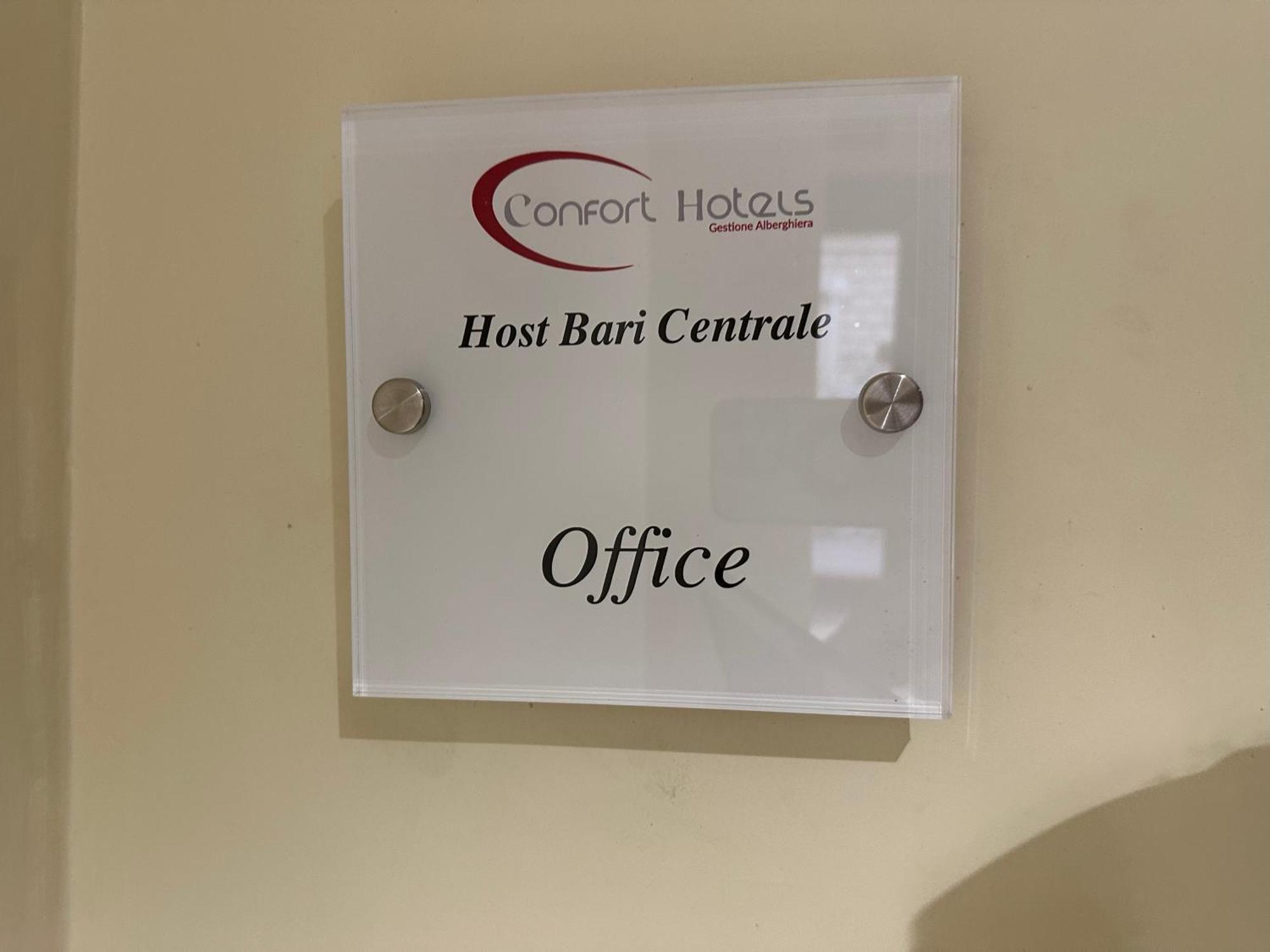 Cconforthotels Host Bari Centrale Εξωτερικό φωτογραφία