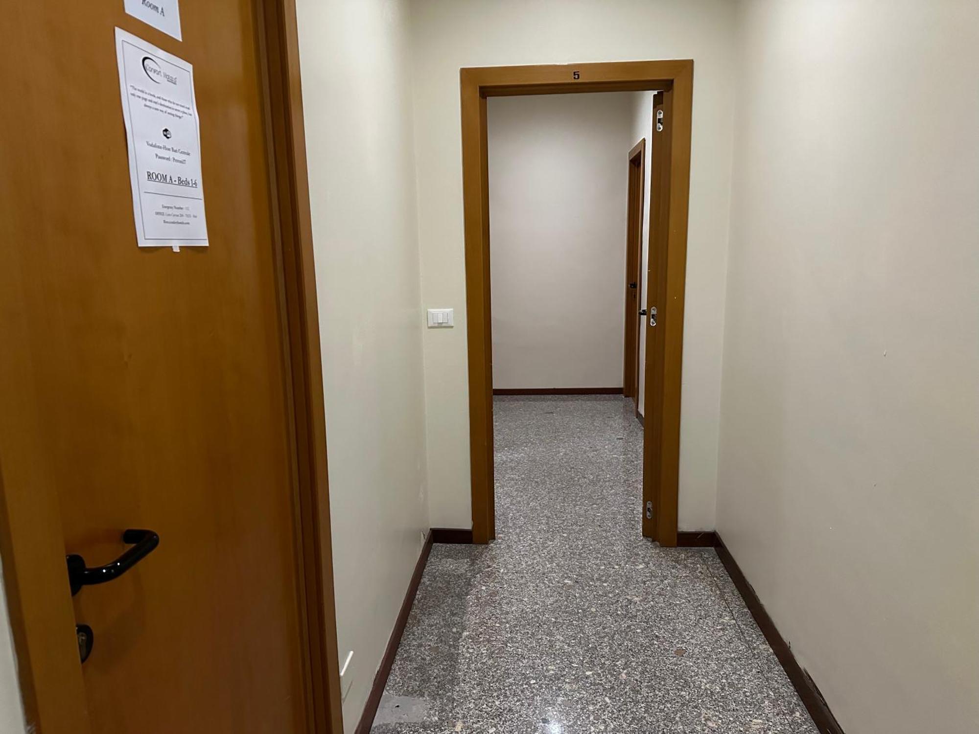 Cconforthotels Host Bari Centrale Εξωτερικό φωτογραφία